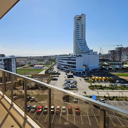 1-bedroom In Royal Sun With A Stunning View